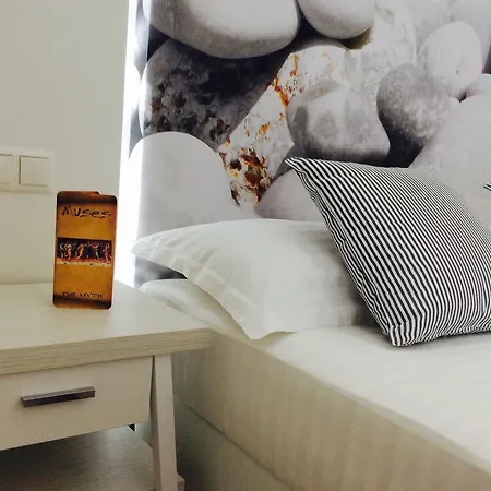 Muses Studios Apartment *